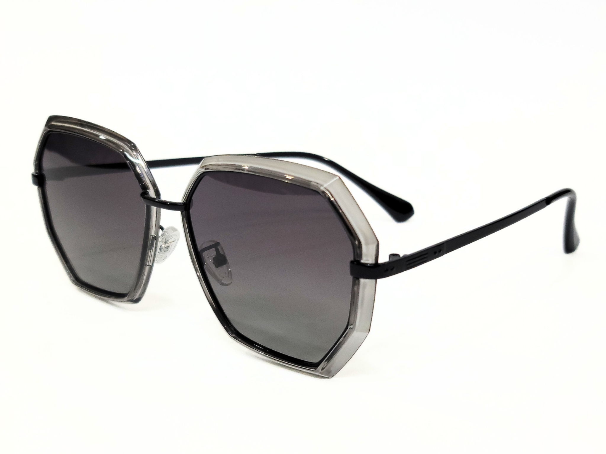 Luxury Geometric Black & Gold Sunglasses – Unisex Bold Style