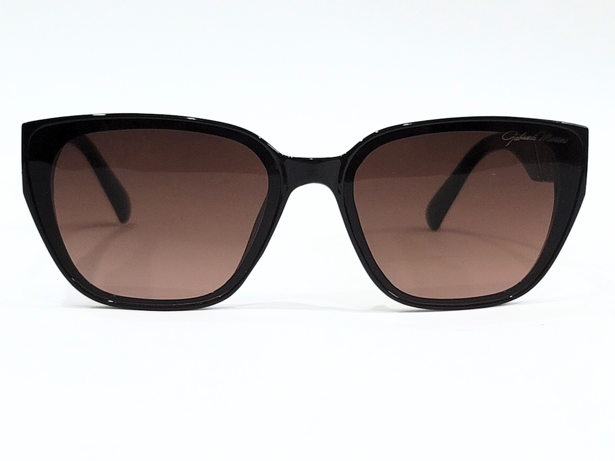 Luxury Gucci Cat-Eye Sunglasses with Dark Brown Lenses