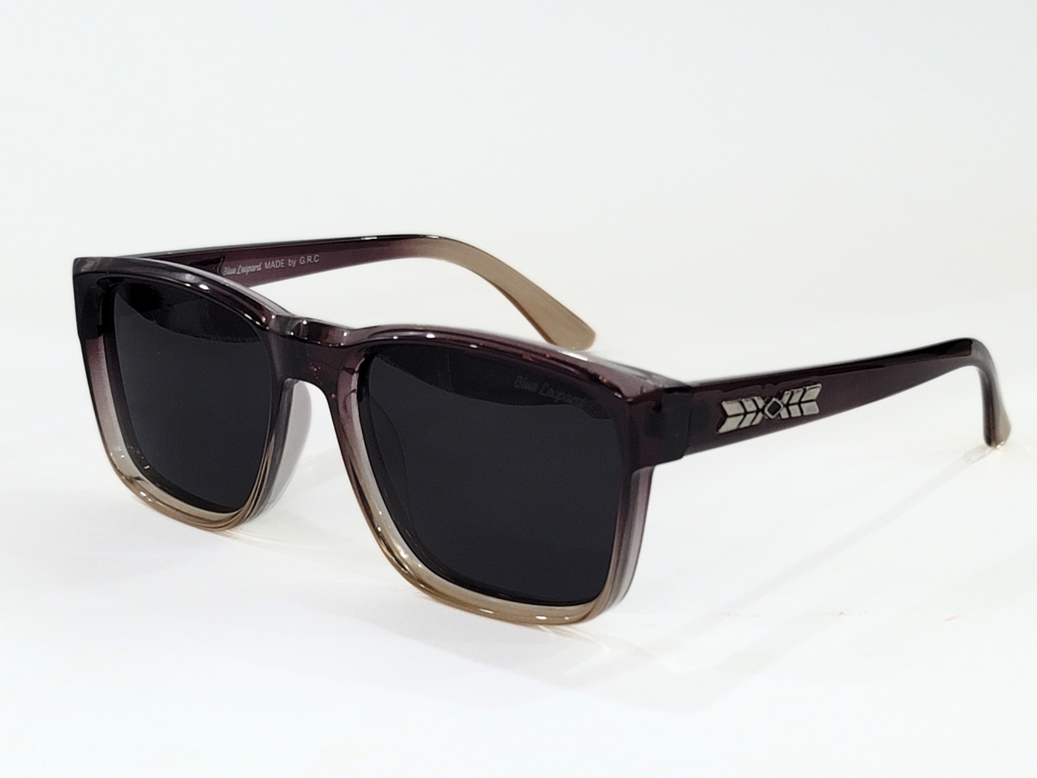 Stylish Sunglasses with Arrows Logo